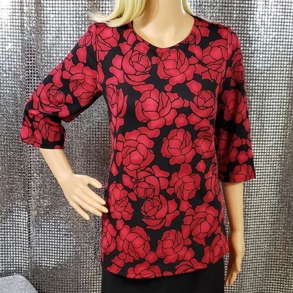 Black + Red Rose No-Wrinkle Zip-Up Top Valentines - Picture 1 of 4